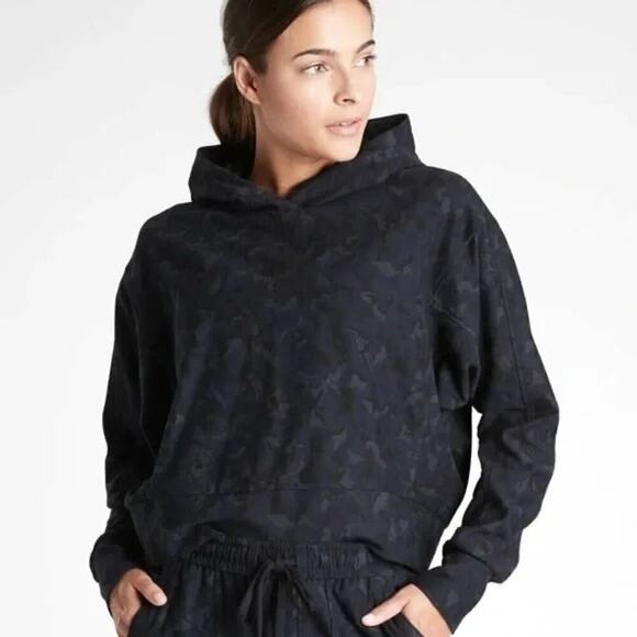 Athleta Tops - Athleta Women's Blue Farallon Print Pullover Hoody Hoodie Sweater Size Small